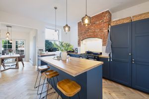 Photo 19- click for photo gallery